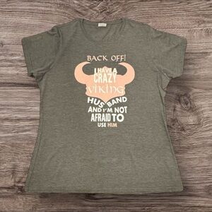 Funny Gray Comical Viking Husband Quote Graphic Short Sleeve Tee